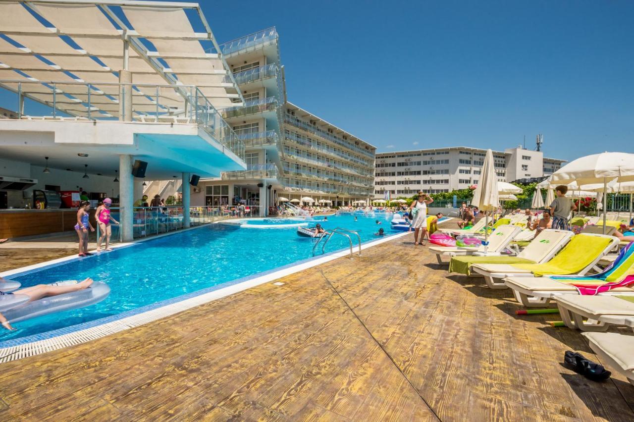 Aqua Nevis Hotel & Aqua Park Sunny Beach Eksteriør billede