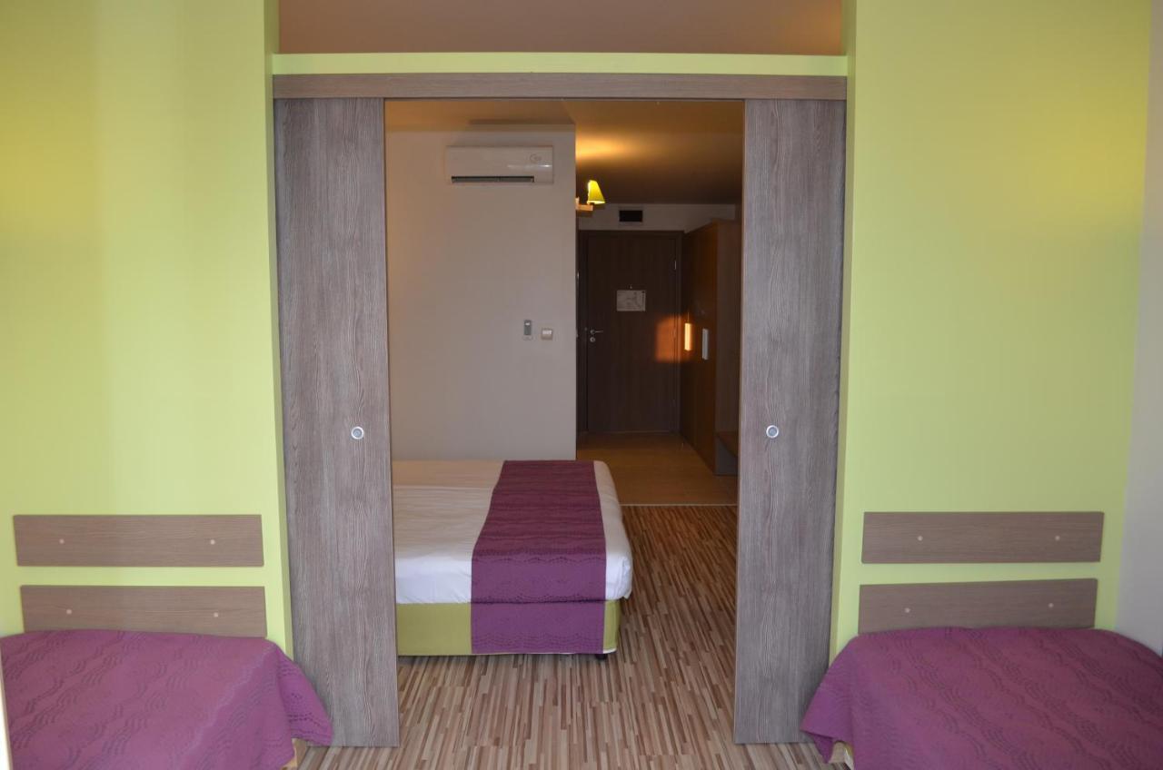 Aqua Nevis Hotel & Aqua Park Sunny Beach Eksteriør billede